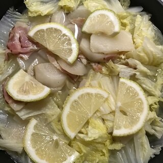 白菜とかぶ、ベーコンのレモン鍋